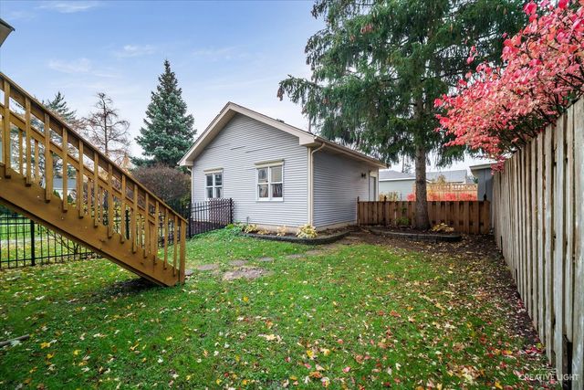 320 N Wright Street, Naperville, IL 60540