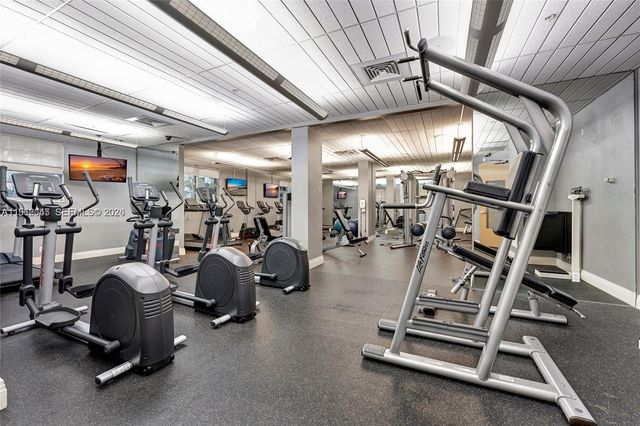 3901 S Ocean Dr 12X, Hollywood, FL 33019