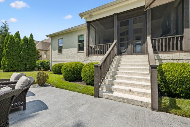 3601 Robbins Nest Rd, Thompsons Station, TN 37179