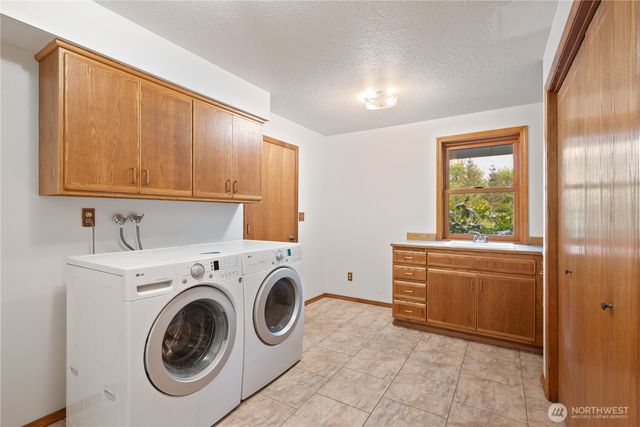 165 Tanglewood Drive, Longview, WA 98632