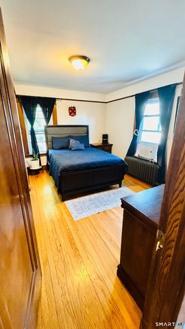 25 Quinnipiac Avenue, North Haven, CT 06473