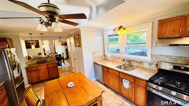 25 Quinnipiac Avenue, North Haven, CT 06473