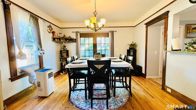25 Quinnipiac Avenue, North Haven, CT 06473