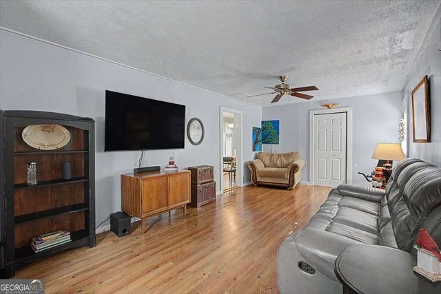 32 Watkins Road, Newnan, GA 30263