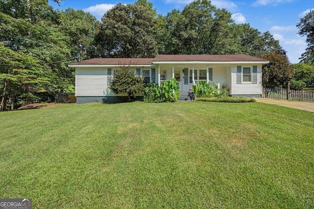32 Watkins Road, Newnan, GA 30263