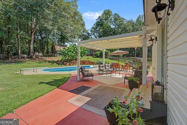 32 Watkins Road, Newnan, GA 30263