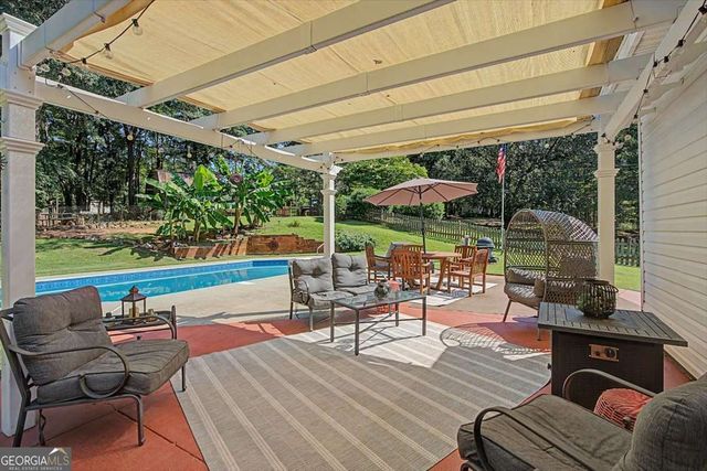 32 Watkins Road, Newnan, GA 30263