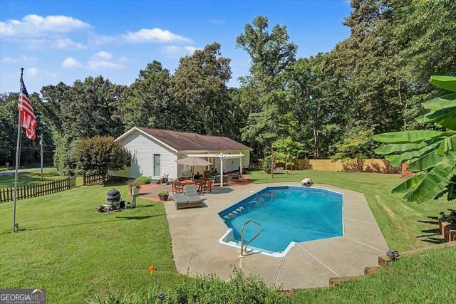 32 Watkins Road, Newnan, GA 30263
