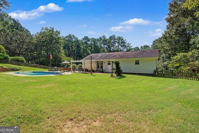 32 Watkins Road, Newnan, GA 30263