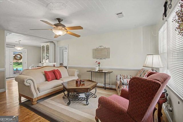 32 Watkins Road, Newnan, GA 30263