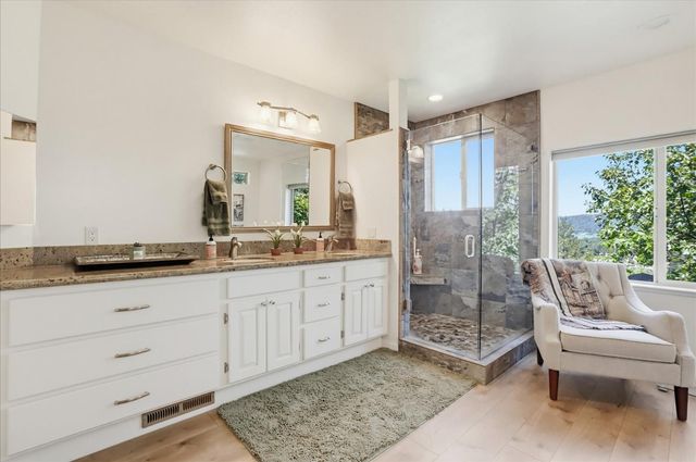 13146 Lake Wildwood Dr, Penn Valley, CA 95946