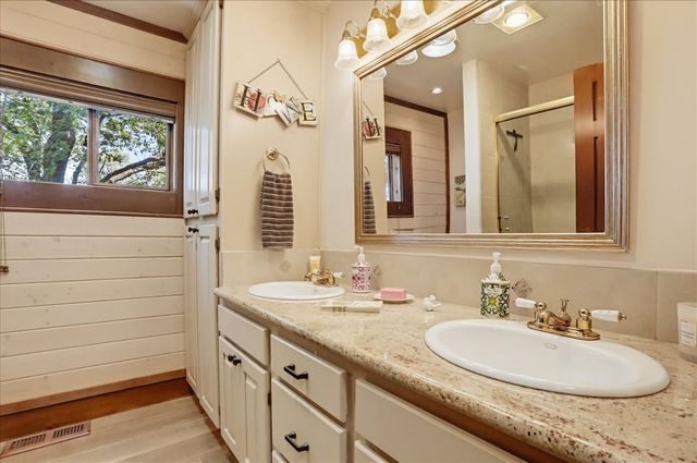 13146 Lake Wildwood Dr, Penn Valley, CA 95946