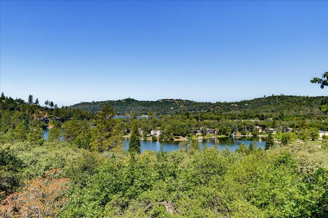 13146 Lake Wildwood Dr, Penn Valley, CA 95946