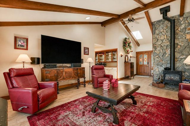 13146 Lake Wildwood Dr, Penn Valley, CA 95946