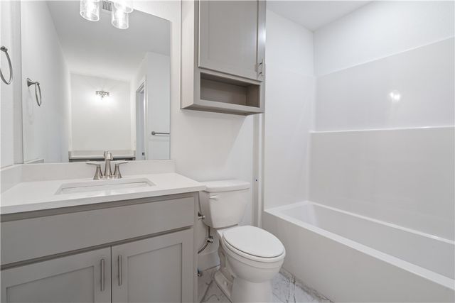 7004 SW Orange Avenue, Bentonville, AR 72713