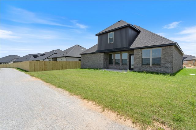 7004 SW Orange Avenue, Bentonville, AR 72713