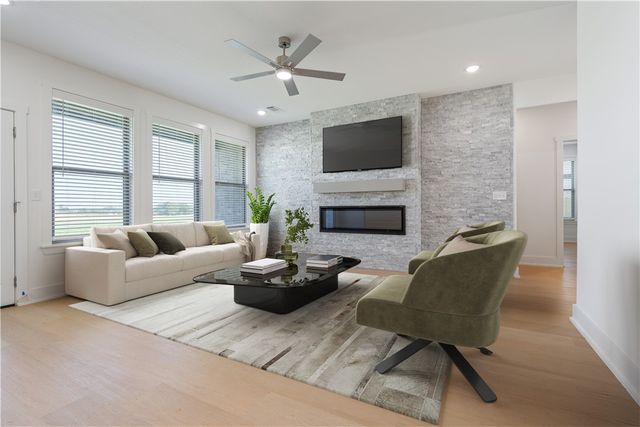 7004 SW Orange Avenue, Bentonville, AR 72713