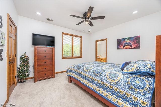 1602 Glendale Road 3, Marietta, OH 45750