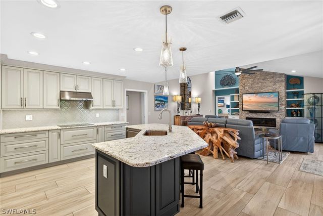 4348 Mourning Dove DR, Naples, FL 34119