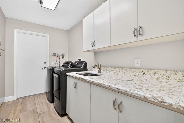 4348 Mourning Dove DR, Naples, FL 34119