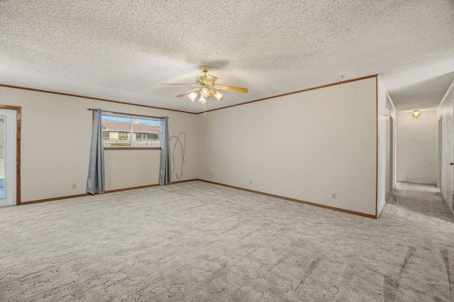 915 N Charlotte Avenue, Stephenville, TX 76401