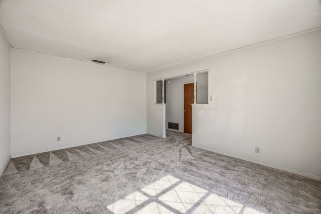 915 N Charlotte Avenue, Stephenville, TX 76401