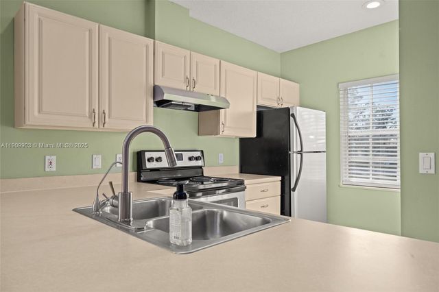 4206 Dunn Avenue, Sebring, FL 33875