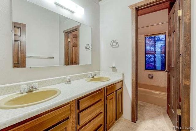 7427 S Richfield Street, Foxfield, CO 80016