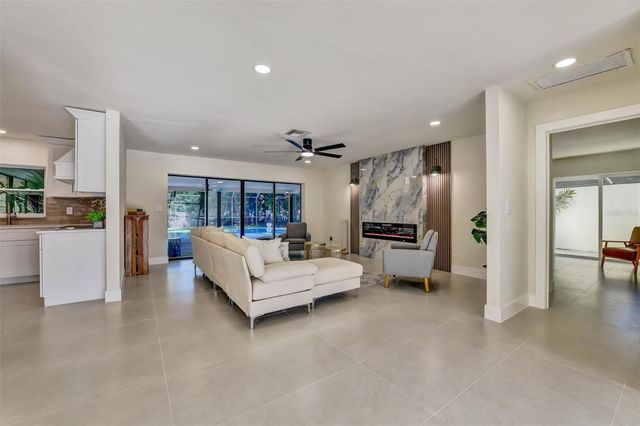 207 DUNBRIDGE DRIVE, Palm Harbor, FL 34684