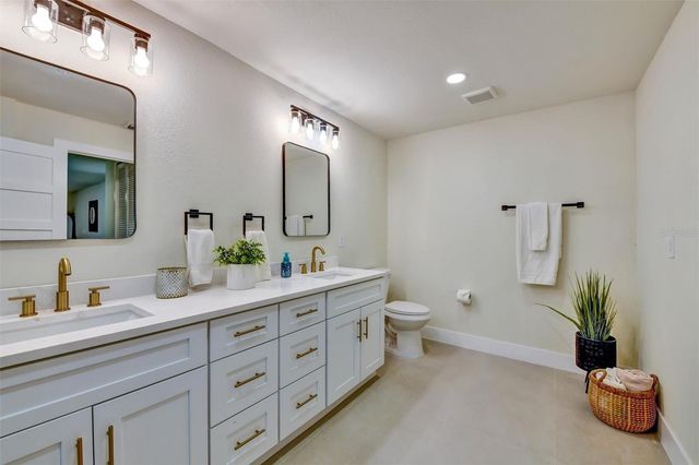 207 DUNBRIDGE DRIVE, Palm Harbor, FL 34684