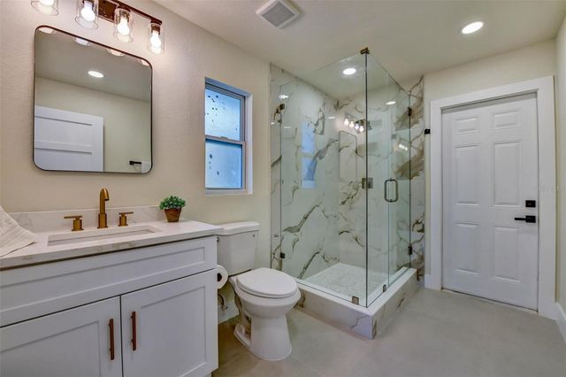 207 DUNBRIDGE DRIVE, Palm Harbor, FL 34684