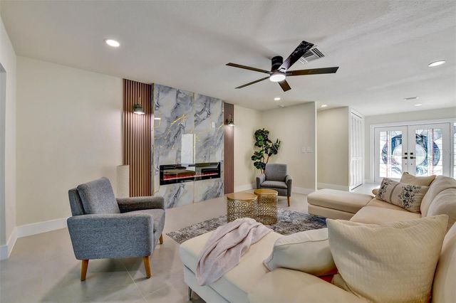 207 DUNBRIDGE DRIVE, Palm Harbor, FL 34684
