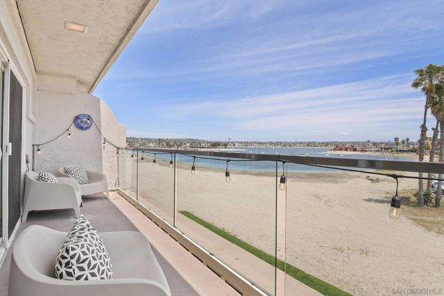 3500 Bayside 3C, San Diego, CA 92109
