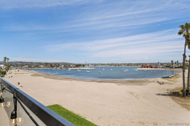 3500 Bayside 3C, San Diego, CA 92109