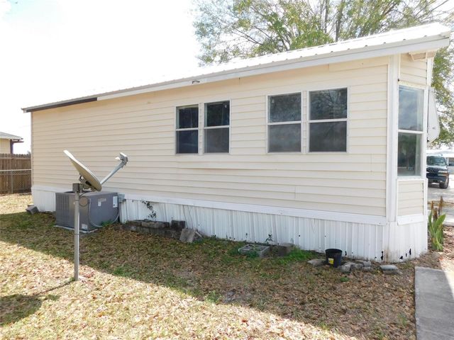 1548 NE STRICKLAND STREET, Arcadia, FL 34266