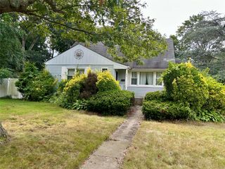 274 Hawkins Avenue, Ronkonkoma, NY 11779