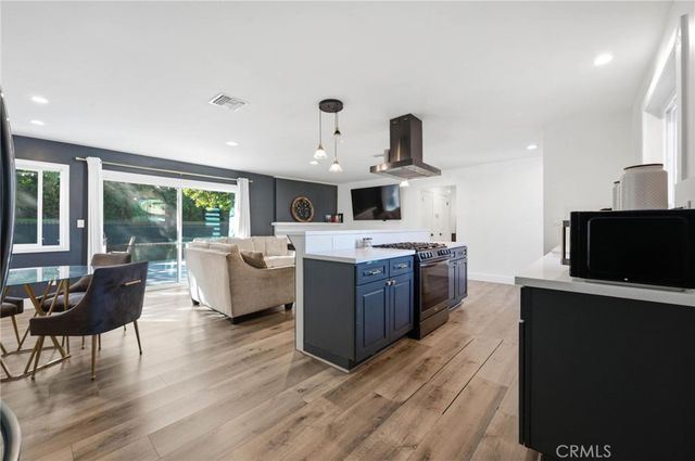 14975 Florentine Street, Sylmar, CA 91342