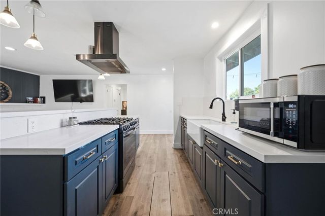14975 Florentine Street, Sylmar, CA 91342