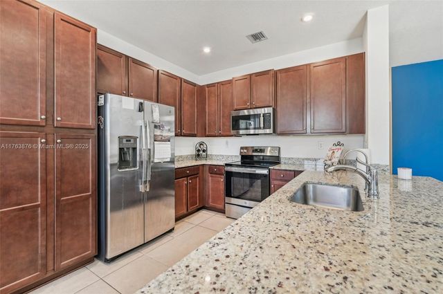 10850 SW 235th Ln, Homestead, FL 33032