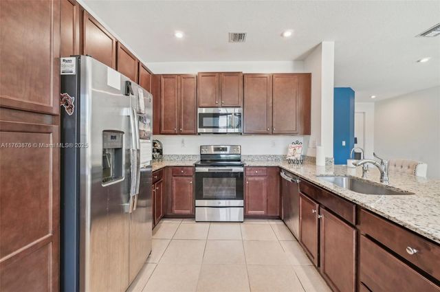 10850 SW 235th Ln, Homestead, FL 33032