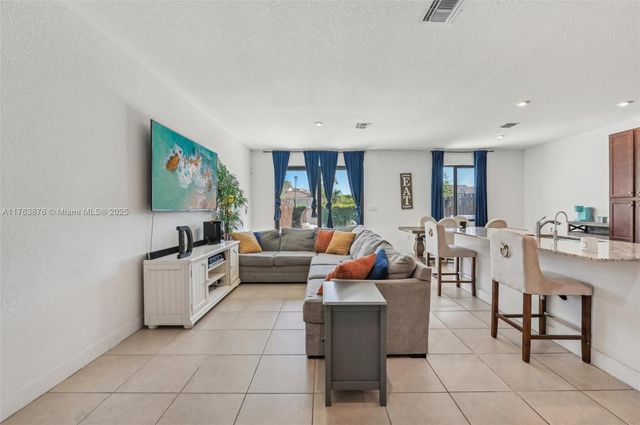 10850 SW 235th Ln, Homestead, FL 33032