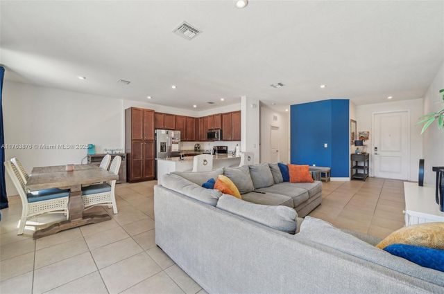 10850 SW 235th Ln, Homestead, FL 33032