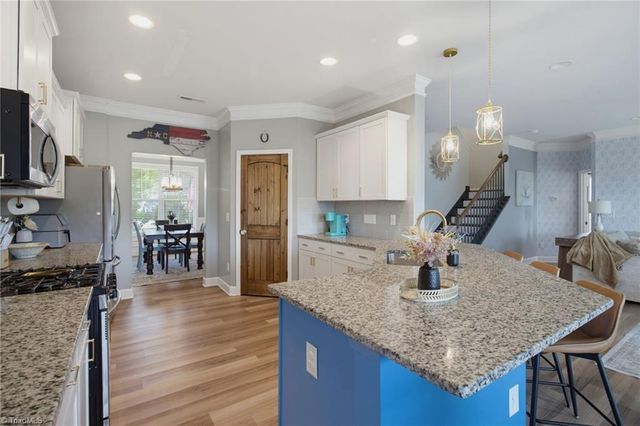 1837 Ridge Creek Drive, Kernersville, NC 27284