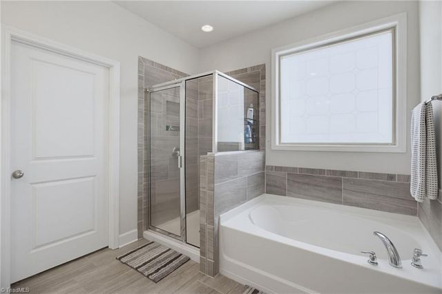 1837 Ridge Creek Drive, Kernersville, NC 27284