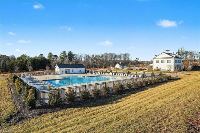 1837 Ridge Creek Drive, Kernersville, NC 27284