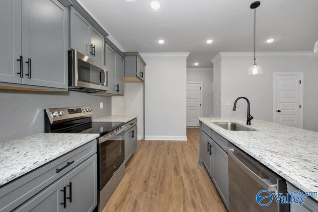 104 Alton Dale Drive, Toney, AL 35773