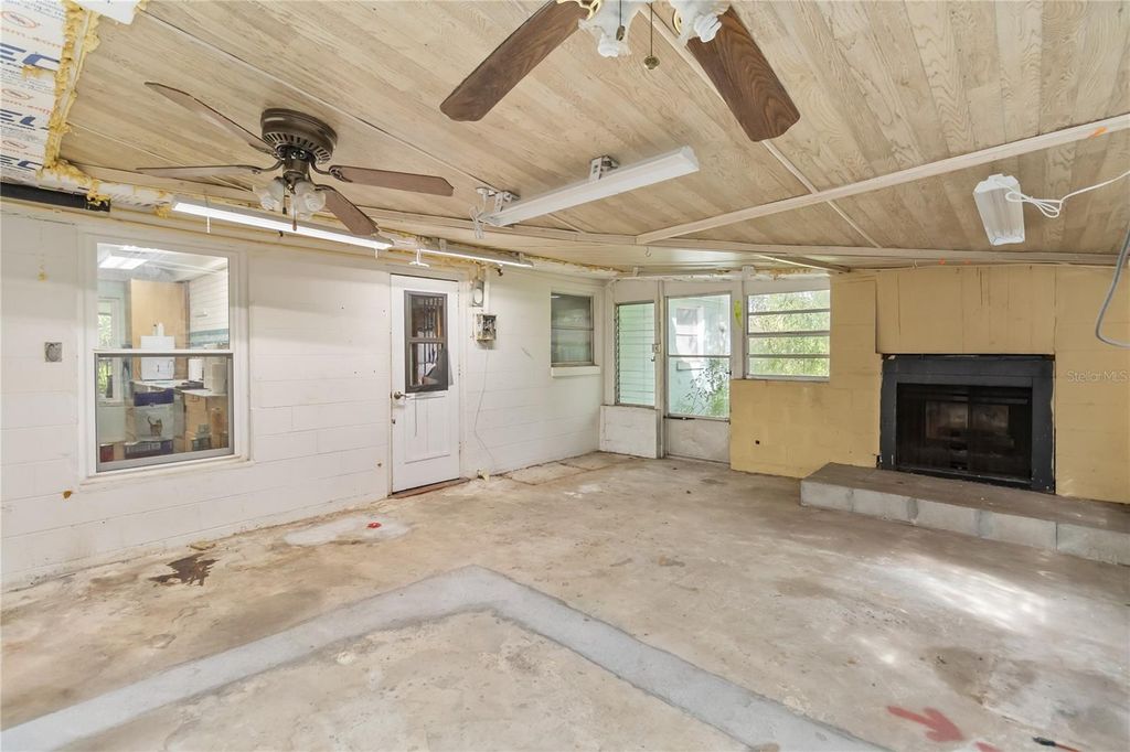 Image 22 of property listing at 1730 NEPTUNE ROAD, Kissimmee, FL 34744