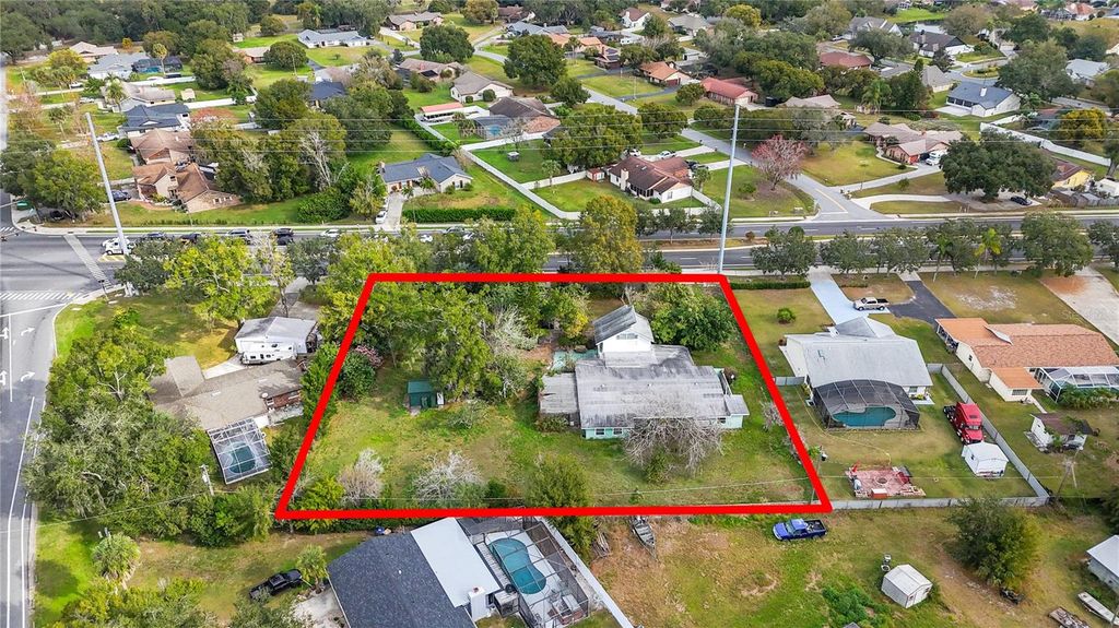 Image 4 of property listing at 1730 NEPTUNE ROAD, Kissimmee, FL 34744