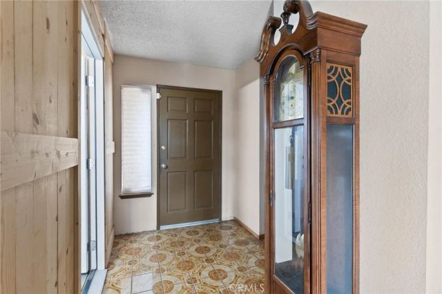 4496 Shetland Lane, Jurupa Valley, CA 92509