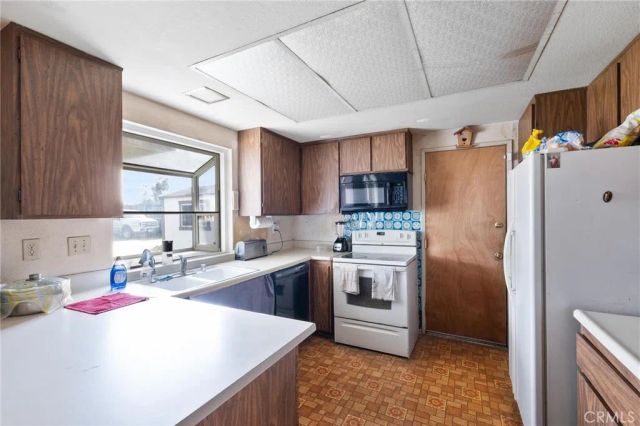 4496 Shetland Lane, Jurupa Valley, CA 92509